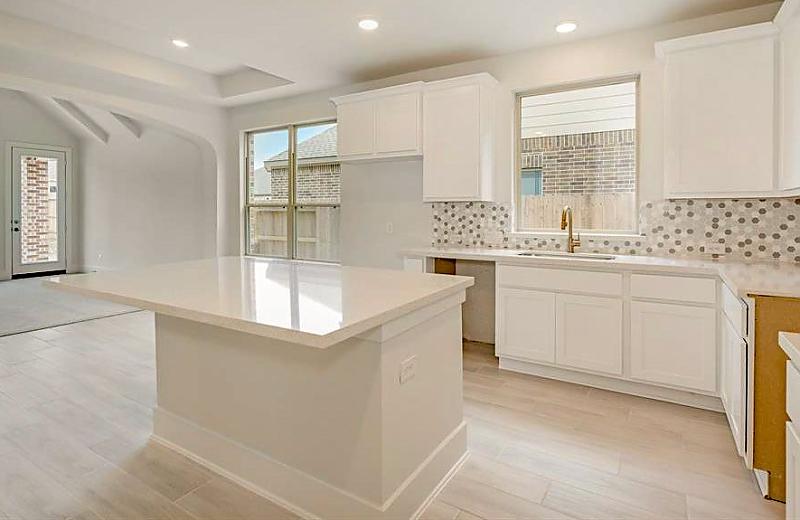 The Astoria II Floor Plan Photo 7