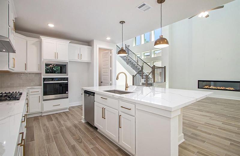 The Avery II Floor Plan Photo 6
