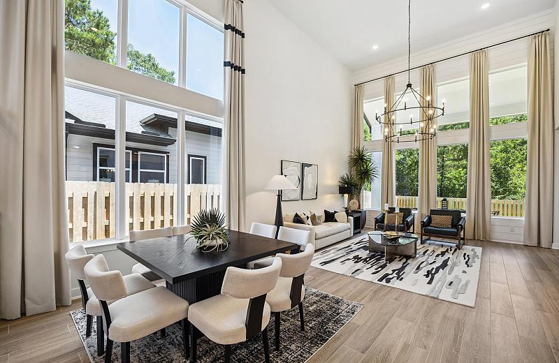 The Fifth Avenue Floor Plan Photo 4
