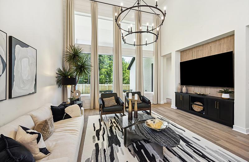 The Fifth Avenue Floor Plan Photo 7