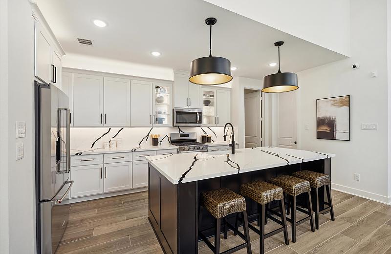 The Fifth Avenue Floor Plan Photo 9