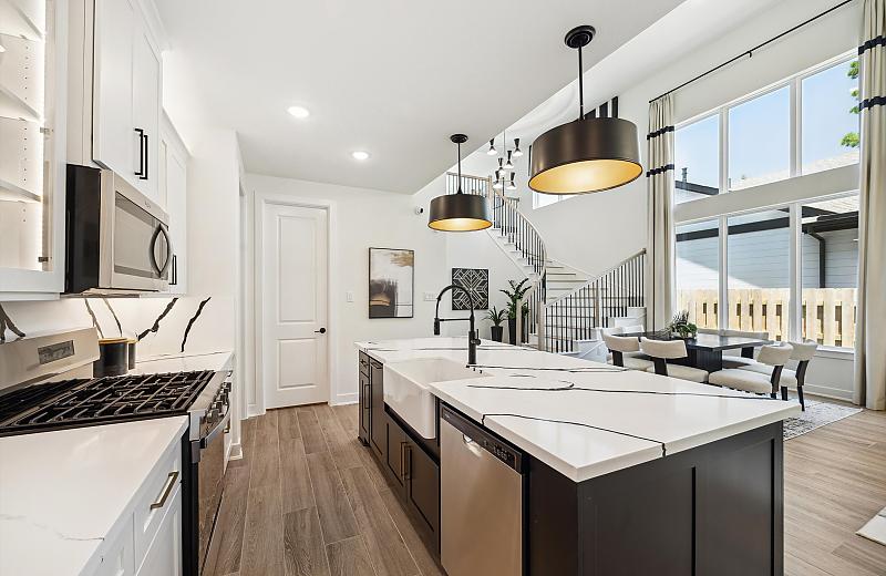 The Fifth Avenue Floor Plan Photo 10