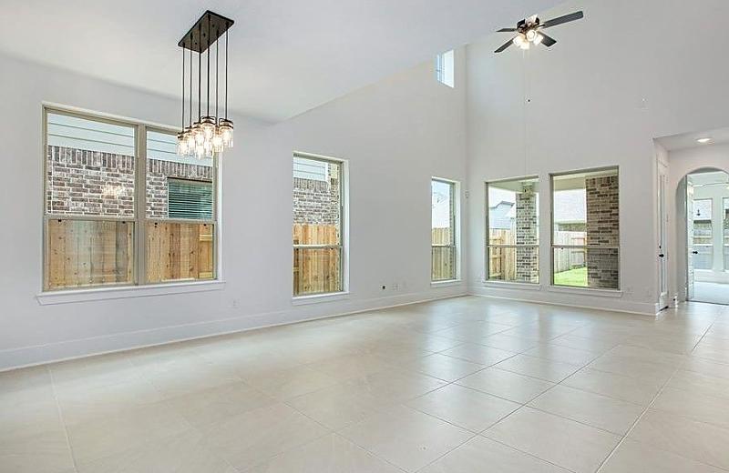 The Retreat II Floor Plan Photo 6