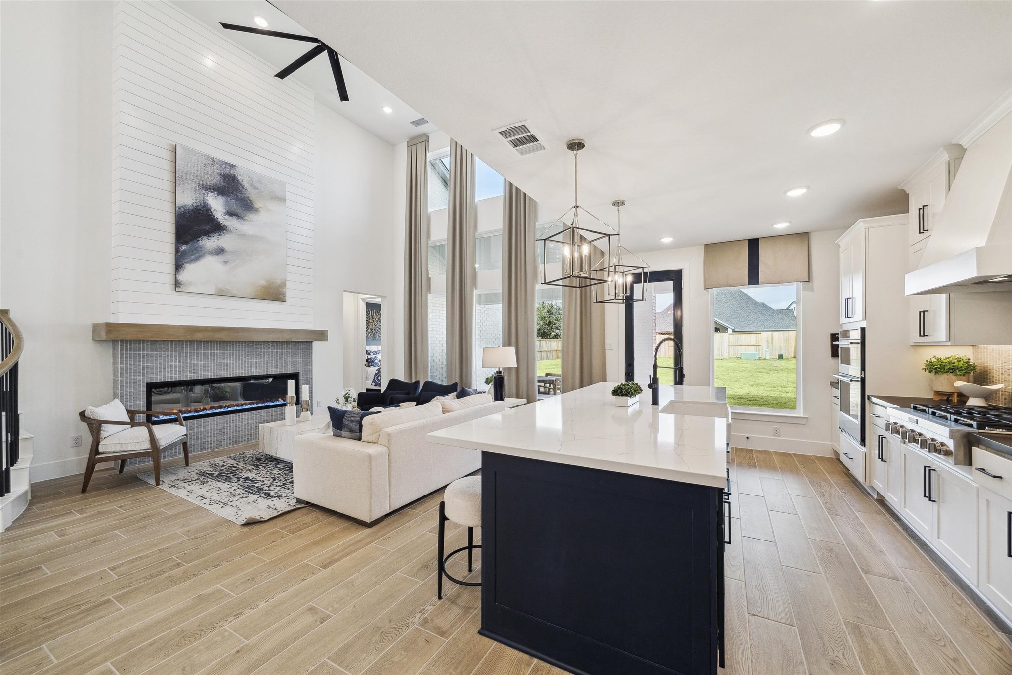 The Alden IX Photo 18