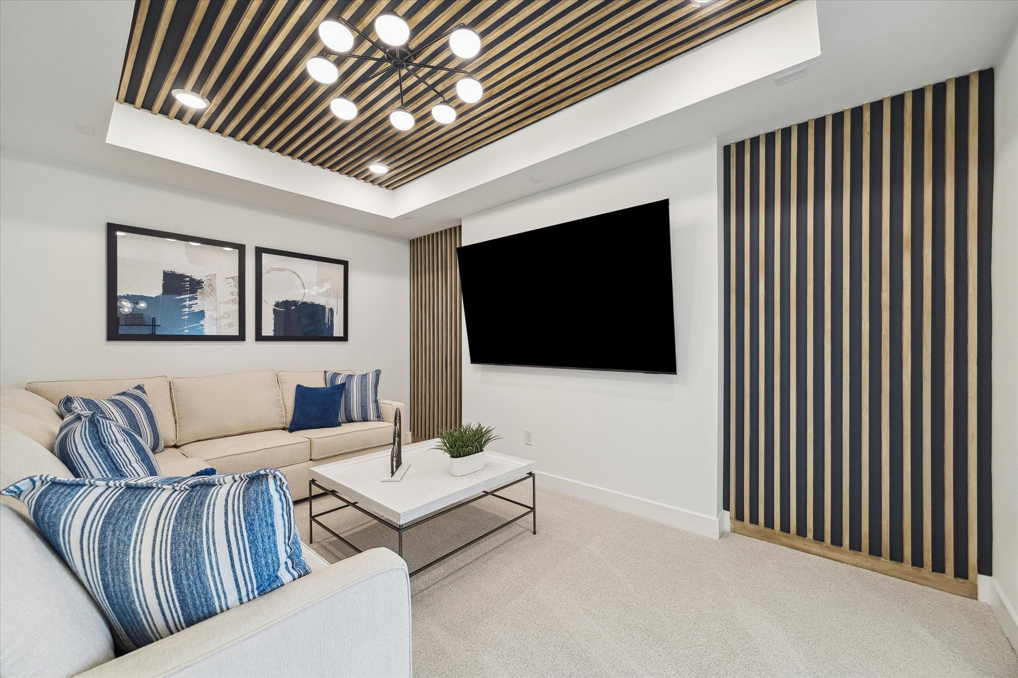 The Alden IX Photo 23