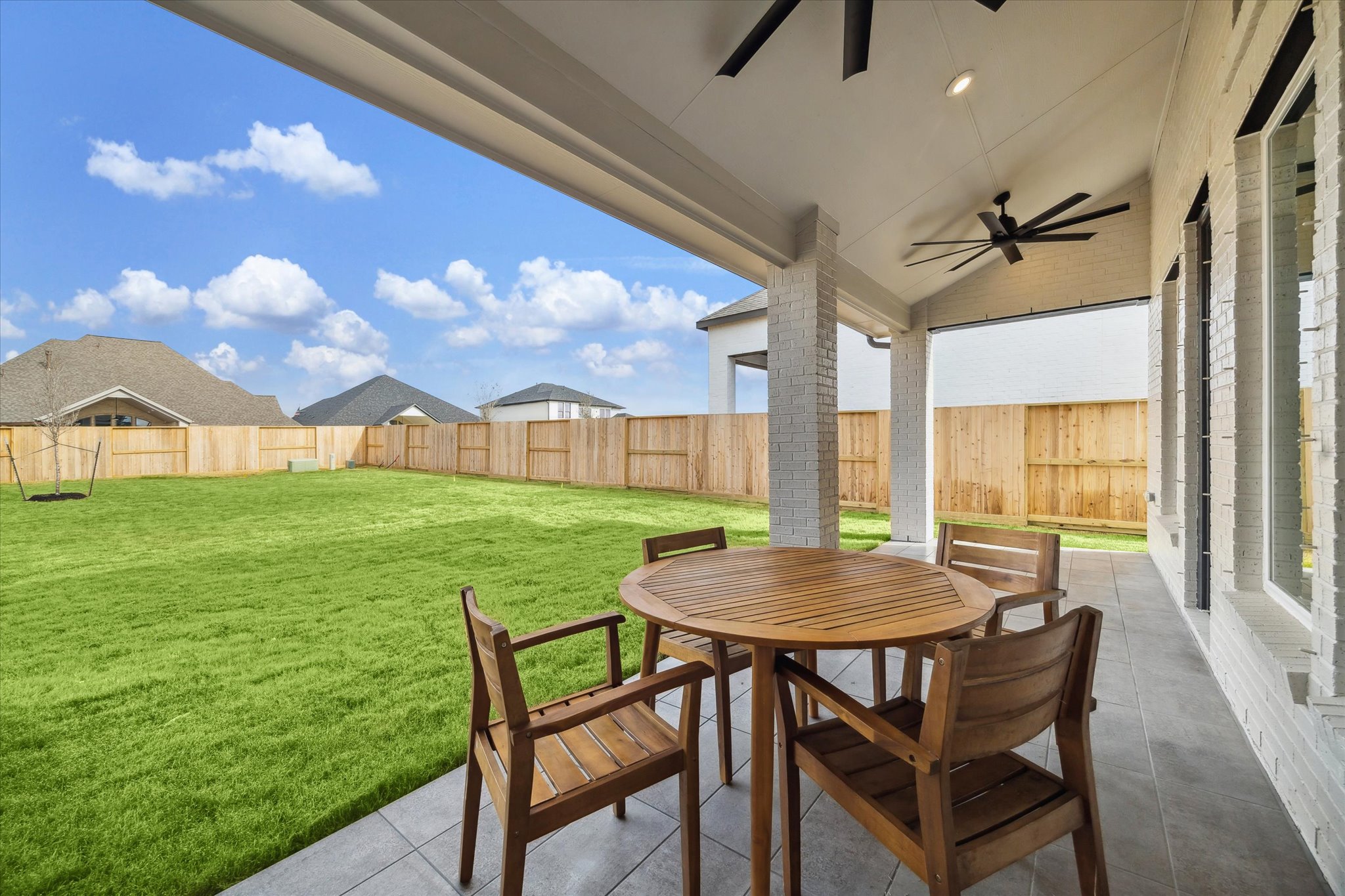 The Alden IX Photo 24