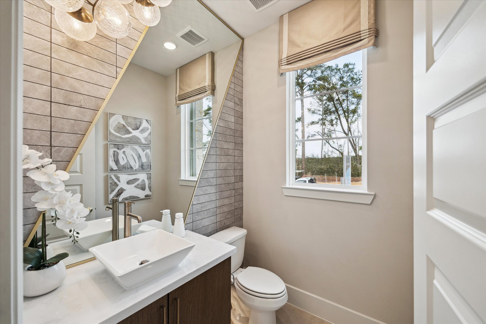 The Grey III Photo 13