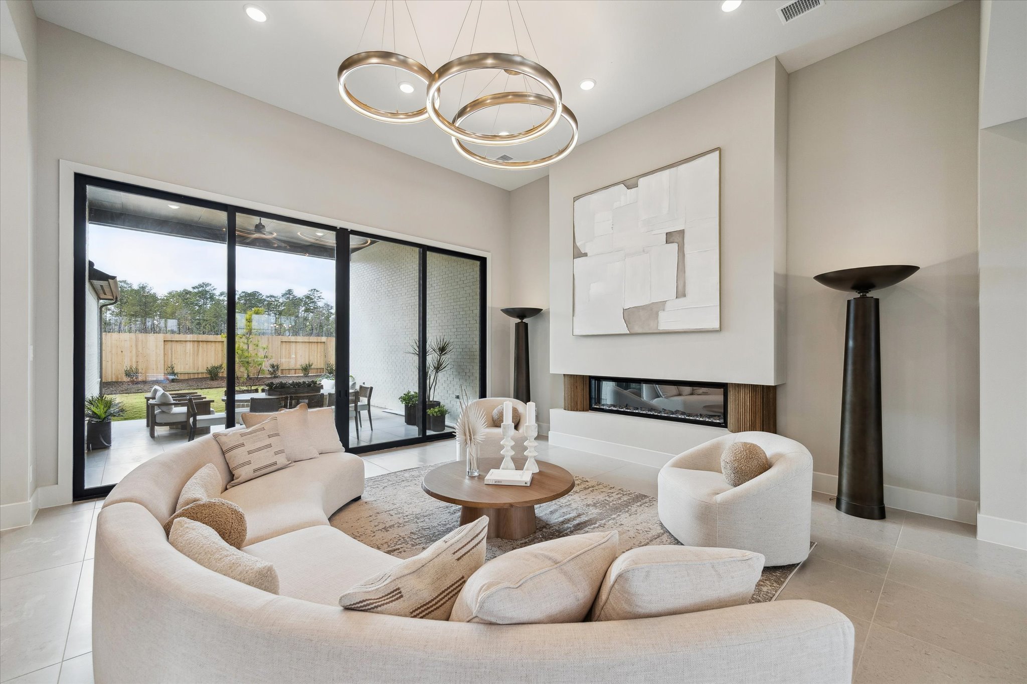 The Grey III Photo 12