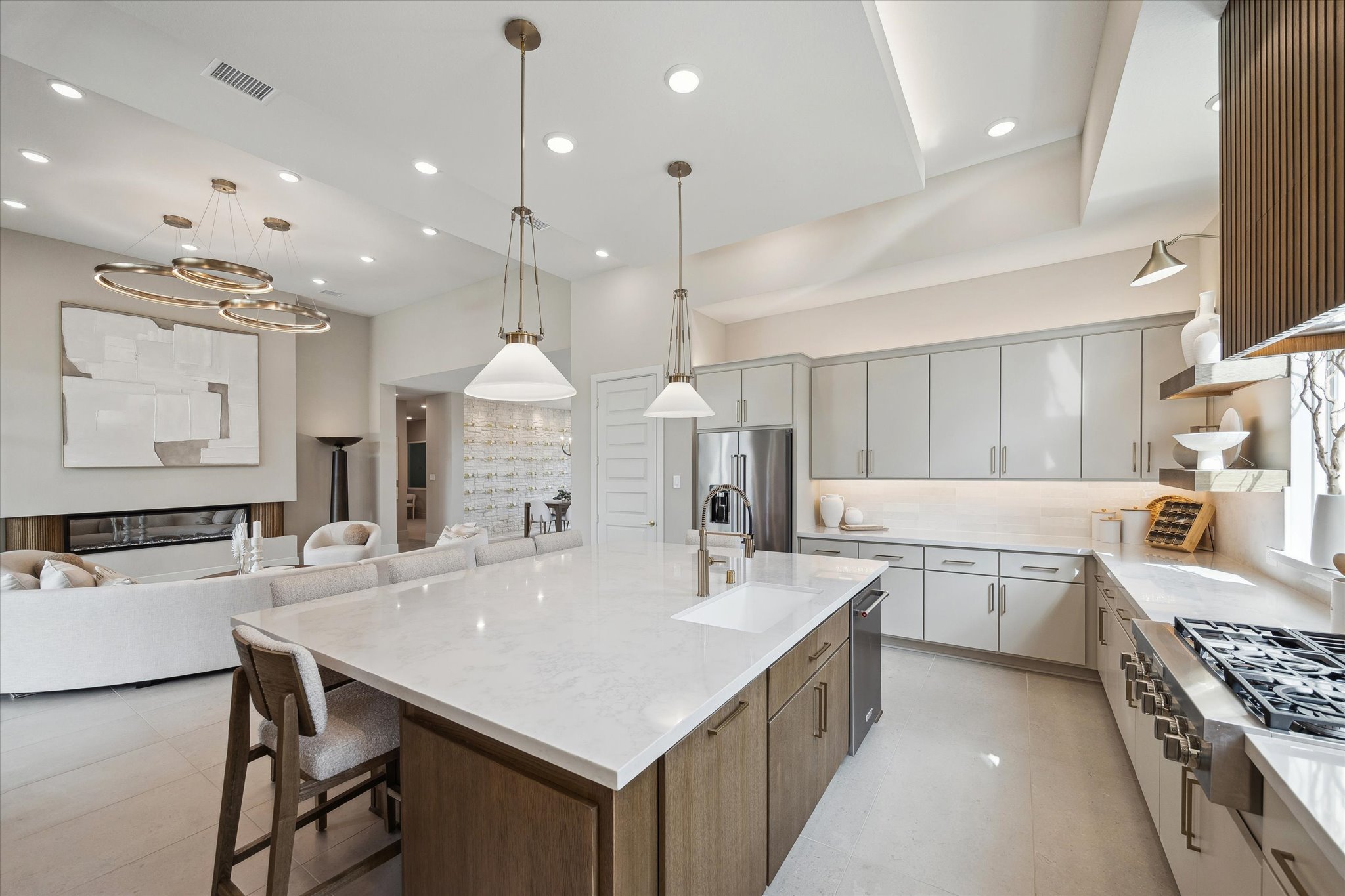 The Grey III Photo 17