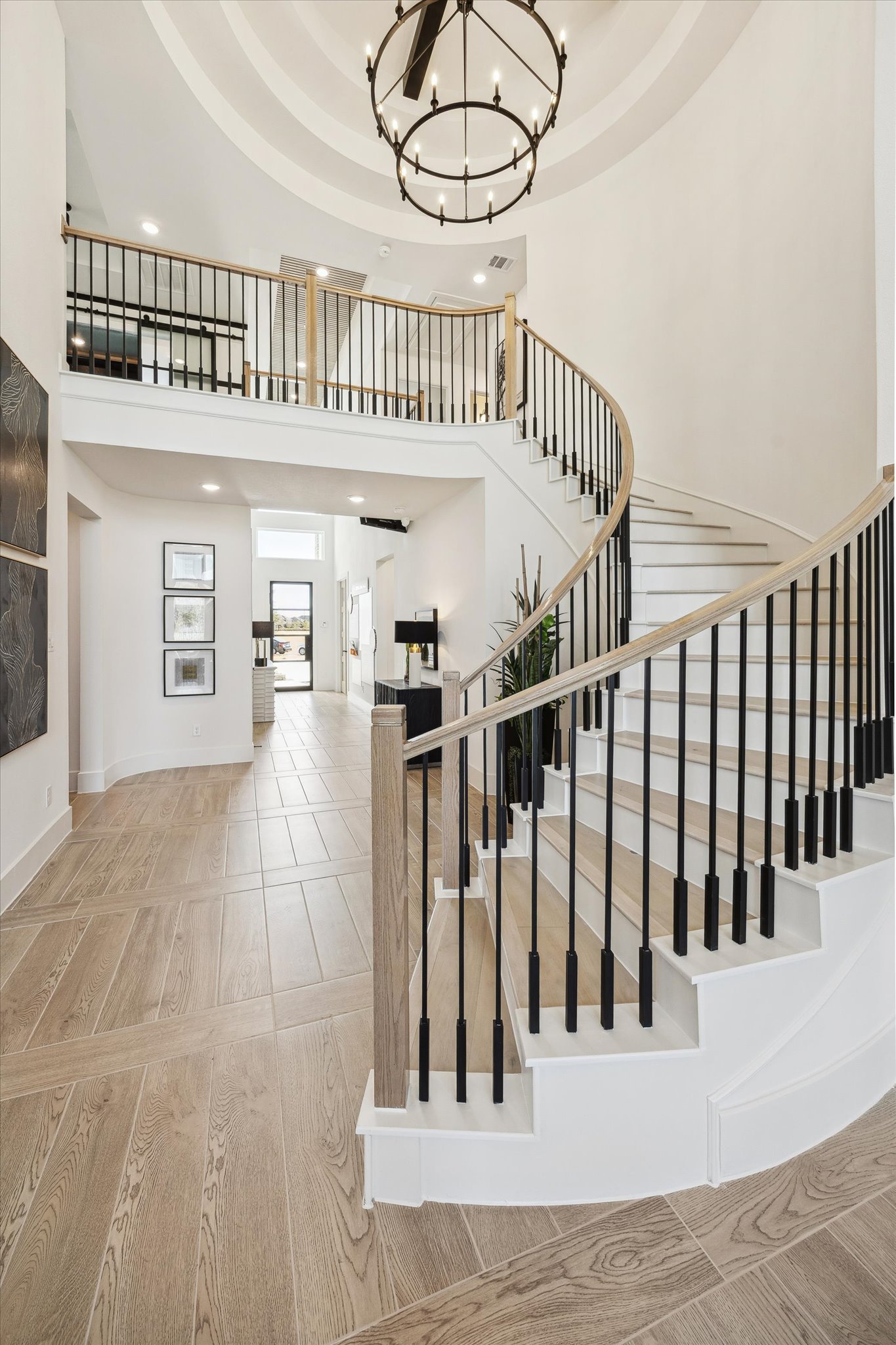 The Wilson V Photo 2